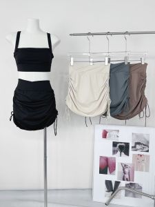 กระโปรงสั้นกีฬาสำหรับผู้หญิง ป้องกันแสง ด้านในมีแผ่นรอง กระโปรงทรงเอเซ็กซี่ ฟิตเนส แห้งเร็ว โยคะ วิ่ง รันニング กระโปรงเทนนิส