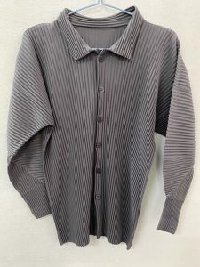 เสื้อเชิ้ตชายทรงหลวมสไตล์ยูนิเซ็กซ์ แขนยาว สีดำ ทรงหลวม ทรงหลวม แขนสามมิติ เสื้อคลุมกันหนาว ผ้าโพลีเอสเตอร์ แฟชั่นฤดูใบไม้ร่วง