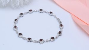 Lohaspie Jewelry 3.5 Carats Real Natural Garnet Bracelets Red Oval Gemstone Garnet Bracelet For Women Solid Sterling 925 Sliver Birthday Gifts