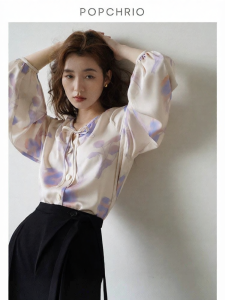 POPCHRIO | Áo Sơ Mi Lụa In Hoa Galsang Cổ V Dài Tay Cho Nữ