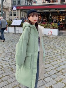 เสื้อแจ็คเก็ตผ้าฝ้ายทรงบานสำหรับผู้หญิงในฤดูหนาว ทรงยาวปานกลาง หนา แฟชั่นใหม่ 2025 เสื้อผ้าทำงานสไตล์เกาหลี ผ้าฝ้ายโพลีเอสเตอร์