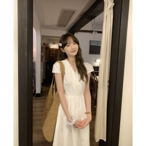 imimtuan | Đầm Vải Ren Thon Đính V Elegante Trắng Cho Mùa Hè