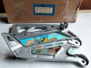 DUDUKAN STEP FOOTSTEP BELAKANG PANGKON BESI RXKING RX KING NEW JW PARTS