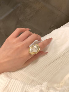Exaggerated Open Pearl Ring Fingertip Ring Irregular Dream Night Court Style Fashion Jewelry Womens Gold Plated Copper Ring