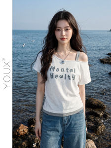 YOUXIANG | Áo Thun Trễ Vai Đính Cài Thiết Kế