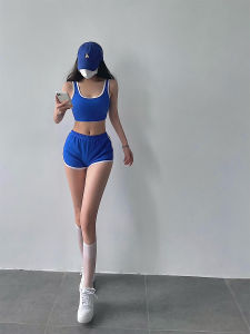 YoungGirlDay Bộ đồ thể thao khối màu ngắn thời trang Mỹ với áo vest và quần short Bộ thể thao thông thường dành cho nữ