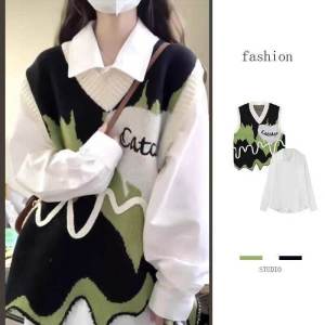 เสื้อสเวตเตอร์คอวีจับคู่สีดีไซน์ไม่สมมาตรสไตล์เกาหลีสำหรับผู้หญิงเสื้อกั๊กผ้าถักทรงหลวมแนวสวยหวานสไตล์เพรพพี้สำหรับนักเรียนเสื้อกั๊ก