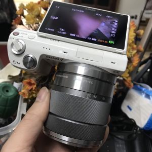 Máy ảnh Sony Nex 5N kèm ống kính Sony 18-55