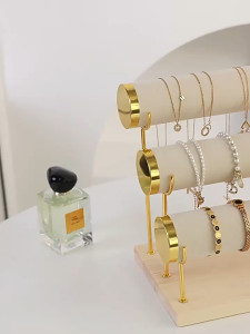 ✨3 Tingka & Hitam/Putih✨ Garansi Display Tempat Perhiasan Rak Ornamen Penyimpanan Perhiasan Detachable Bracelet Holder Three Tier Racks Jewelry Display Stand Tempat Perhiasan Jam Tangan Gelang Tangga Flanel Display Rak zyp