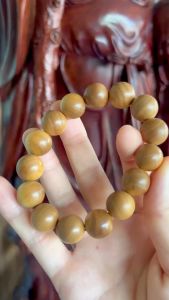 Vòng gỗ Đàn Hương cao cấp size 14ly thơm ngọt như nước hoa phong thuỷ sức khoẻ may mắn tài lộc