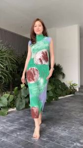 ชุดเซตผ้าอัดพลีทเนื้อสวย ไฮโซววเสื้อแพตเทิร์น สวยเกร๋ ทรงคอปีนสูงแขนกุด พิมพ์ลายกราฟฟิค 🥰 สุด Cute กระโปรงอัดพลีททรงสอบ ดินสอ