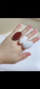 1Pcs Nail Art Dust Cleaning Brush Remove Gel Polish Dust Powder Plastic Finger Ring Clean Brushes for Makeup Manicure Accessory