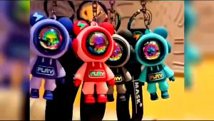 Keychain Car Astronaut Fun Keychain Matching/Fun Unique Keychain/Accessory Chain Keychain Serbaguna