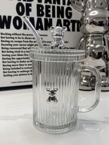 Ly Cốc Thuỷ Tinh Gấu Bearbrick Kèm Nắp Và Ống Hút Siêu Sang