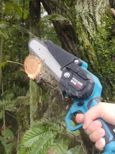 เลื่อยโซ่ไฟฟ้า 8 นิ้ว /6 นิ้ว เลื่อยยนต์ เลื่อยยนต์ตัดไม้ ​เลื่อยโซ่ไรสาย เลื่อยโซ่ไฟฟ้า ก้อน ใช้งานตัดไม้ ตัดกิ่ง เลื่อยไฟฟ้าไรไร้สาย