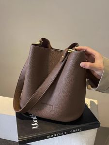 Candle Knock Genuine Leather Bucket Bag Womens Large Capacity Underarm Single Shoulder Crossbody Bag Korean Style Handbag