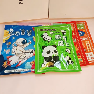 ถุงสุ่มเครื่องเขียน (ของขวัญ3-5ชิ้น) ดินสอ ยาวลบ ไม้บรรทัด เครื่องเขียน สําหรับเด็กอนุบาล ถุงสุ่ม