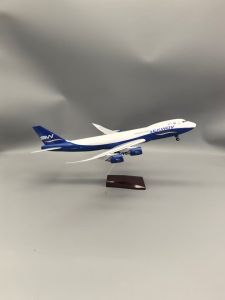 Plane Model B747-8 Azerbaijan SILKWAY Cargo 1:160 Scale Aircraft 47CM With Wheel Die-casting Machine Gift Resin Miniature Displa