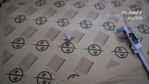 Kunci Pembuka Pentil Motor Mobil Sepeda Warna Chrome