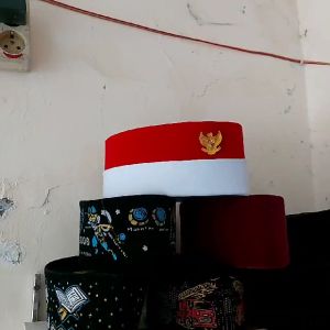 PECI SONGKOK INDONESIA SONGKOK MERAH PUTIH