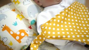 SOFA BAYI JUMBO DENGAN SABUK PENGAMAN GESPER MULTIFUNGSI BISA UNTUK KASUR BAYI FREE BANTAL PEYANG JUMBO / SOFA BAYI GESPER JUMBO / SOFA BAYI BELAJAR DUDUK JUMBO