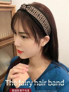 French Style Wide Edge Hairband Womens Sporty Anti-Slip Washing Face Outdoors Sweet Retro Style Hairband Fashionable Accessory