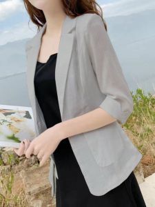 เสื้อแจ็คเก็ตผู้หญิงผ้าลินินบางสบายๆ สไตล์อังกฤษ แขนสั้น ปกเสื้อสูท สไตล์เกาหลี ฤดูร้อน 2024 เสื้อคลุมกันหนาวแบบลำลอง