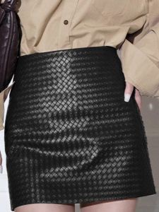XMO | Chân Váy Ngắn Cao Waist Sheepskin Đơn Giản Hợp Thân