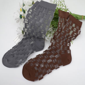 ถุงเท้าใยแก้วคริสตัลบางเฉียบพร้อมรูปแบบตัวอักษร โปร่งแสง ถุงน่องสําหรับผู้หญิง ฤดูร้อน ถุงเท้าดูดซับความชื้น ถุงเท้าถึงกลางน่อง