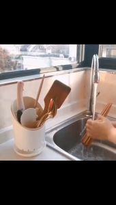 Tempat Sendok Garpu Sumpit Wadah Pisau Rak Tirisan Dapur Multifungsi