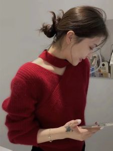 Red Festival Elegant Bubble Sleeve Sweater