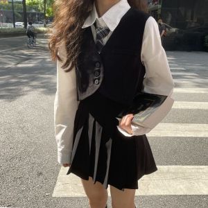 กระโปรงสั้นทรงเอเอวสูงสไตล์ย้อนยุคฤดูใบไม้ร่วง 2021 กระโปรงสั้นทรงเอเข้ารูปสไตล์เกาหลีสีพื้นสำหรับผู้หญิงวัย 18-24 ปี