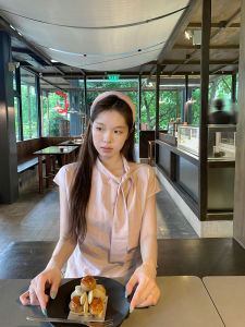 Áo Sơ Mi Tay Ngắn Ôm Dáng Có Nếp Li Đai Eo Màu Hồng
