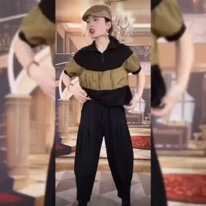 2024 Summer Women's Fashion Trend: Loose Casual Slimming Splicing Western Versatile Zipper Lapel Short Sleeve T-shirt