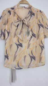 ชุดแม่ฤดูร้อนแฟชั่นเสื้อชีฟองหญิงวัยกลางคนหลวมคลุมท้องเสื้อแขนสั้นสไตล์ต่างประเทศ