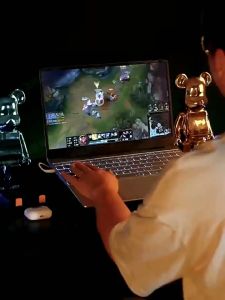 [Ready Stock] VOVE 2024 Baru laptop 16inc RAM 12GB +512GB/256GB SSD Intel J4125 laptop Murah Office +Windows 10 + Hadiah Tipis Dan Ringan Garansi 1 Tahun