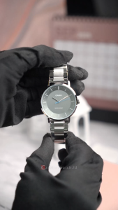 Jam Tangan Pria Casio Simple MTP-VT04D-8E Grey Dial Silver Stainless Steel Band