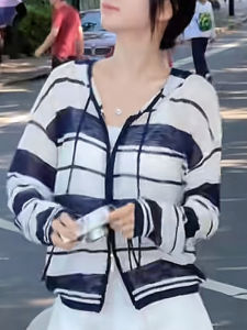 Shalldoer | Laziness Style Knitted Ice Silk Sun Protection T-Shirt Womens Loose Fit Hooded Sun Protection Cardigan Blue Stripes Design