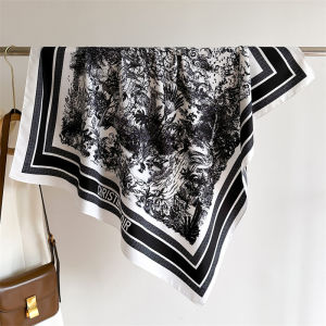 Khăn Lụa Vuông Cao Cấp 90x90cm In Chữ CHRISTIAN Khăn Trùm Đầu Đa Năng Thời Trang Dành Cho Nữ Khi Đi Du Lịch Và Mặc Mùa Xuân Thu
