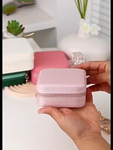 Portable Mini Jewelry Storage Box Travel Organizer Jewelry Case Leather Storage Earrings Necklace Ring Jewelry Organizer Display