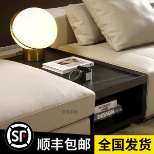 ตู้ข้างโซฟาไม้หรูหราเบาๆสไตล์นอร์ดิกตู้เก็บของตรงกลางแบบเรียบง่ายมีช่องเก็บของสำหรับห้องรับแขกตู้ด้านข้างทรงสี่เหลี่ยมผืนผ้าตู้วางแขน