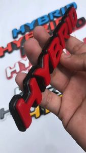 EMBLEM MOBIL HYBRID EKSTERIOR MOBIL VARIASI TIMBUL 3 DIMENSI BAHAN FIBERGLASS