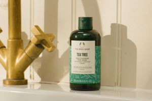 The Body Shop Tea Tree Skin Clearing Facial Wash 250ml