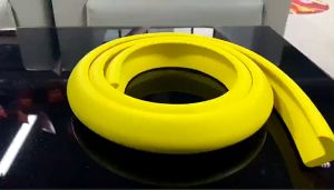 Xốp mút bọc cạnh bàn góc bàn cạnh tủ an toàn cho bé dài 2m giá rẻ M10