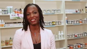 Natures Way Black Walnut Hulls 900 mg 100 Vegan Capsules 1000mg per serving Traditional Herb