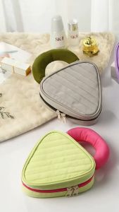 Gratis Ongkir - Mini Pouch Triangle / Pouch Kosmetik Portable Lucu