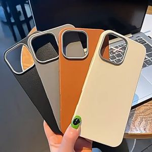 Tri-Town For Samsung A55 A12 A05 A15 A05S A14 A32 A50 A16 A55 A35 A30s A52 A51 A03s A52s A11 A02s A53 A03 A20 A04E A04s A30 A13 A24 A54 A22 A34 A23 A31 A33 Luxury Leather Texture Simple Case