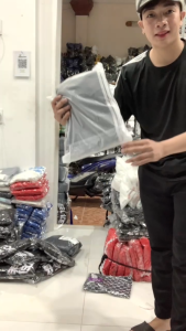 Quần thể dục dáng dài ống suông và bo gấu kiểu jogger tập gym nam nữ có túi màu đen - xuongniTNT