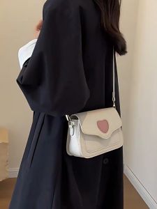 Deere Jack กระเป๋าผู้หญิงกระเป๋าผู้หญิงหนัง Pu น่ารักกระเป๋าครอสบอดี้แฟชั่นกระเป๋าสะพายข้าง