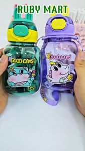 Bình Nước Nhựa Cho Bé 550ml Hình Gấu Kèm Ống Hút Và Dây Đeo Dễ Thương Màu Ngẫu Nhiên RUBY MART
